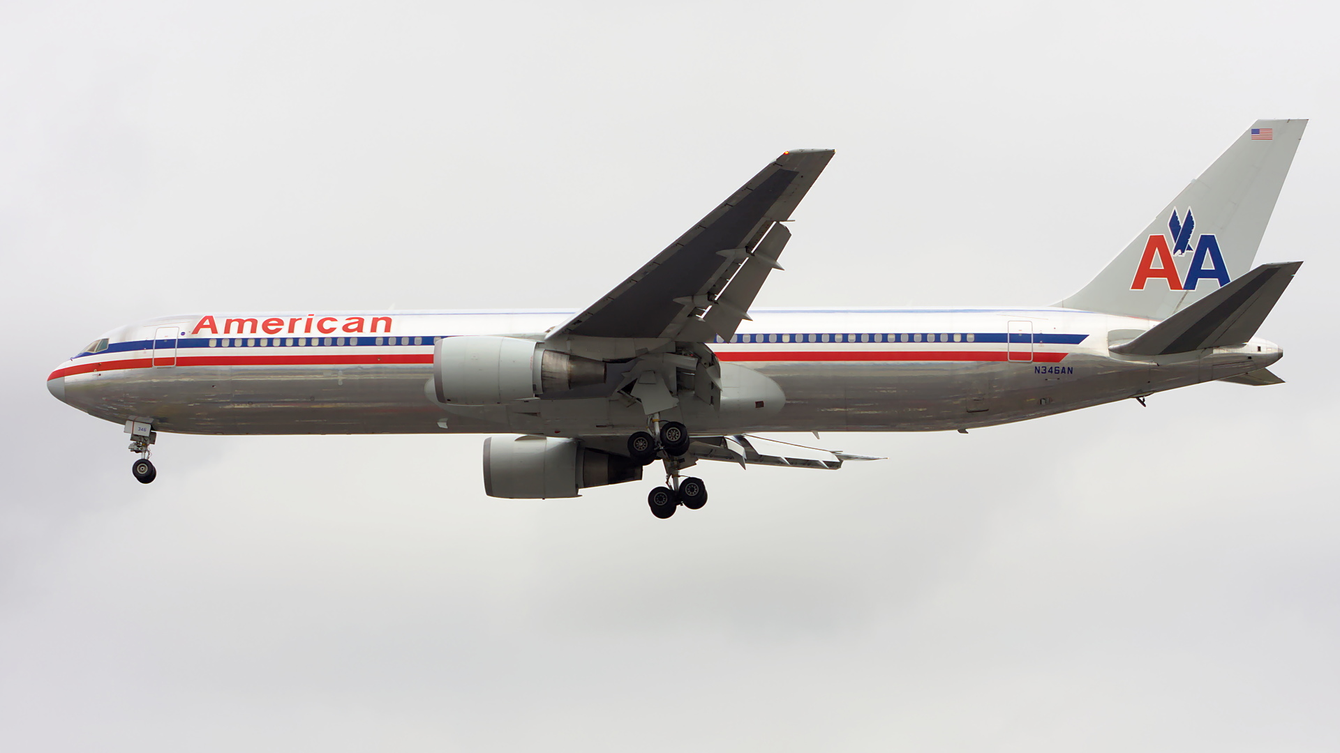 N346AN ✈ American Airlines Boeing 767-323ER @ London-Heathrow
