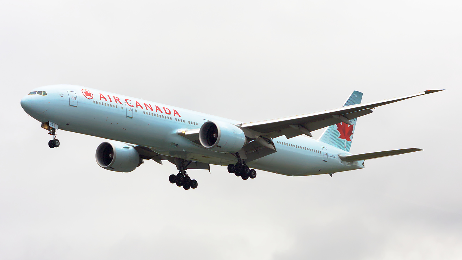 C-FITU ✈ Air Canada Boeing 777-333ER @ London-Heathrow