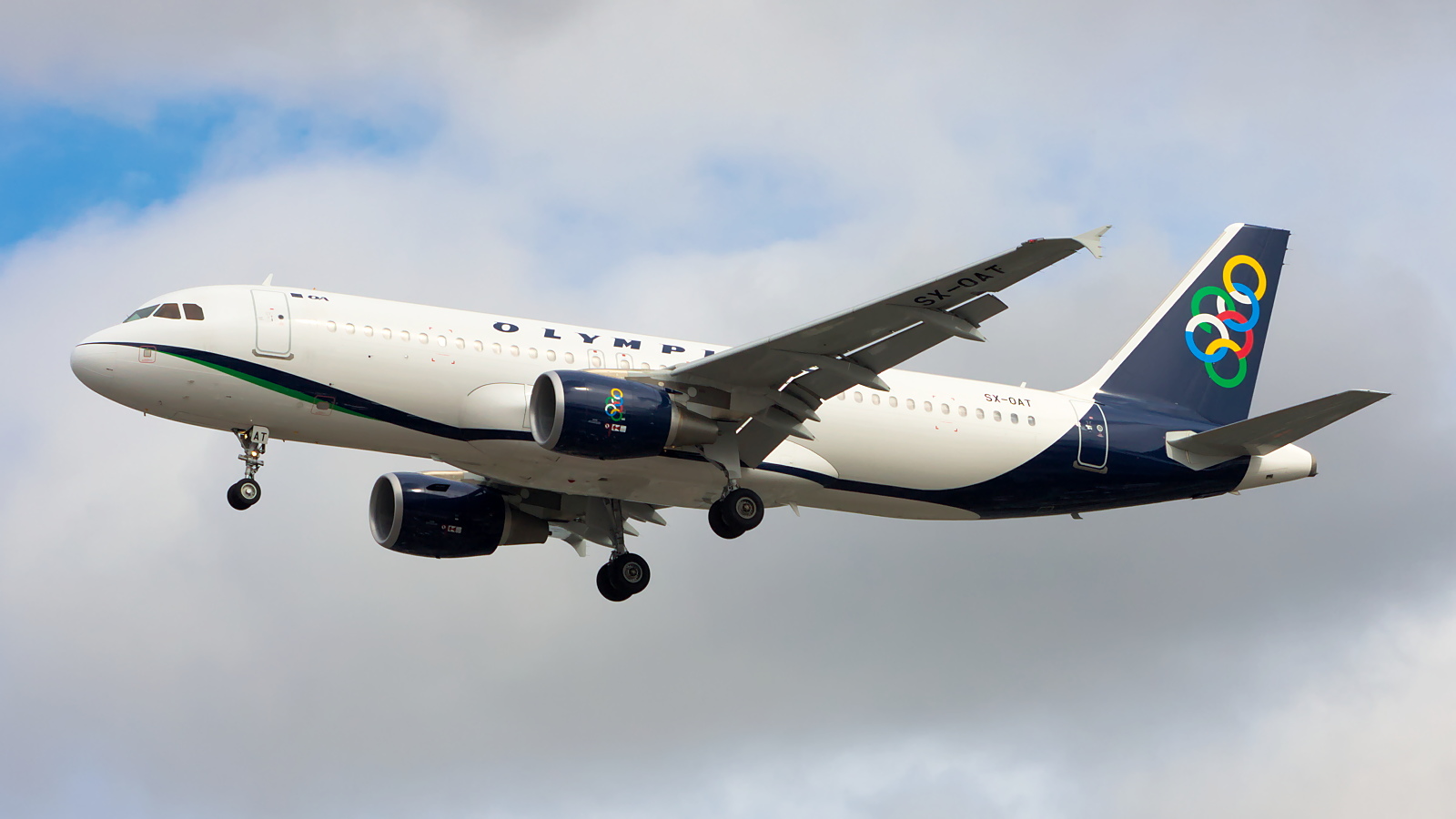 SX-OAT ✈ Olympic Air Airbus A320-214 @ London-Heathrow