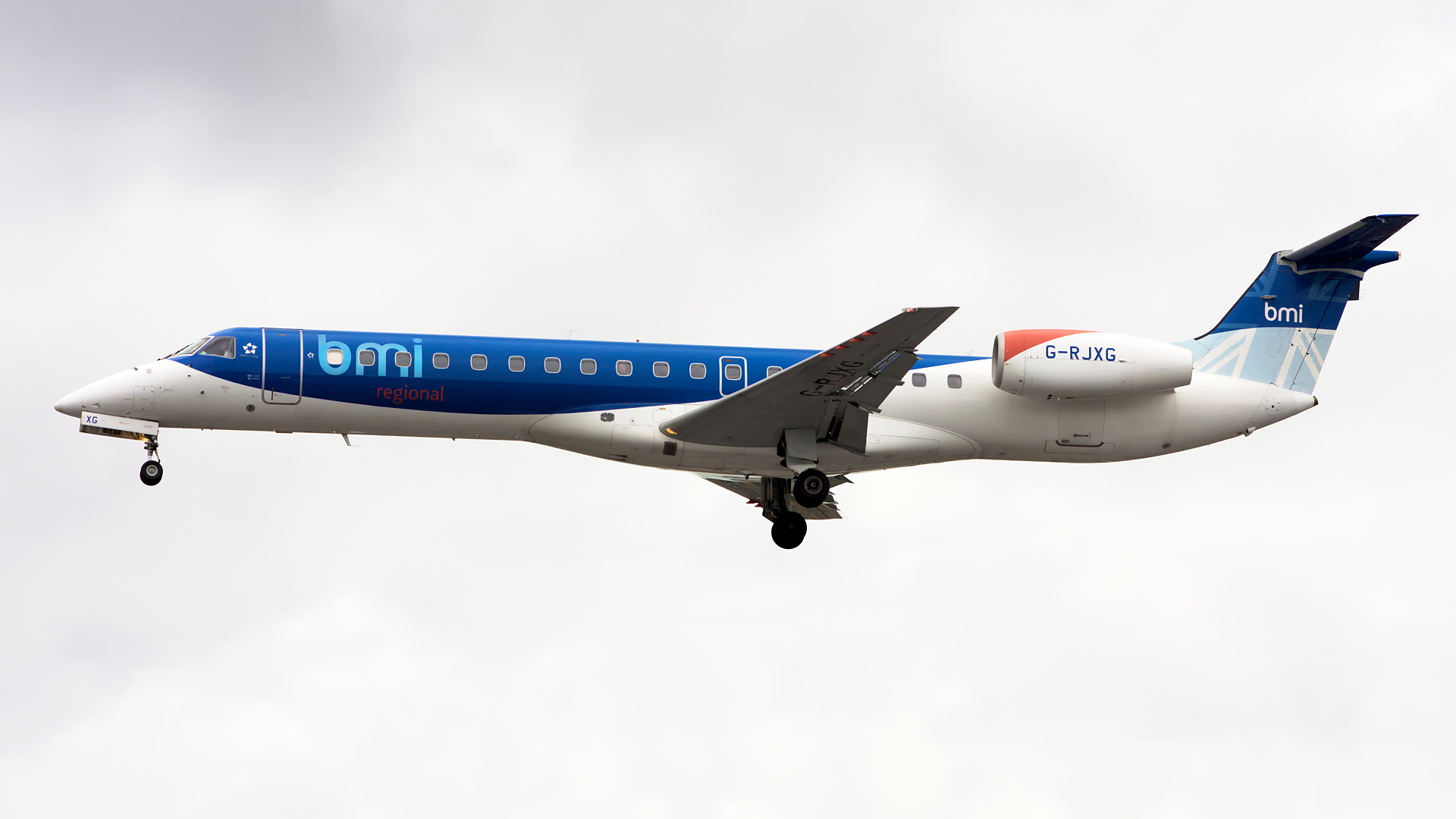 G-RJXG ✈ bmi regional Embraer ERJ-145EP @ London-Heathrow
