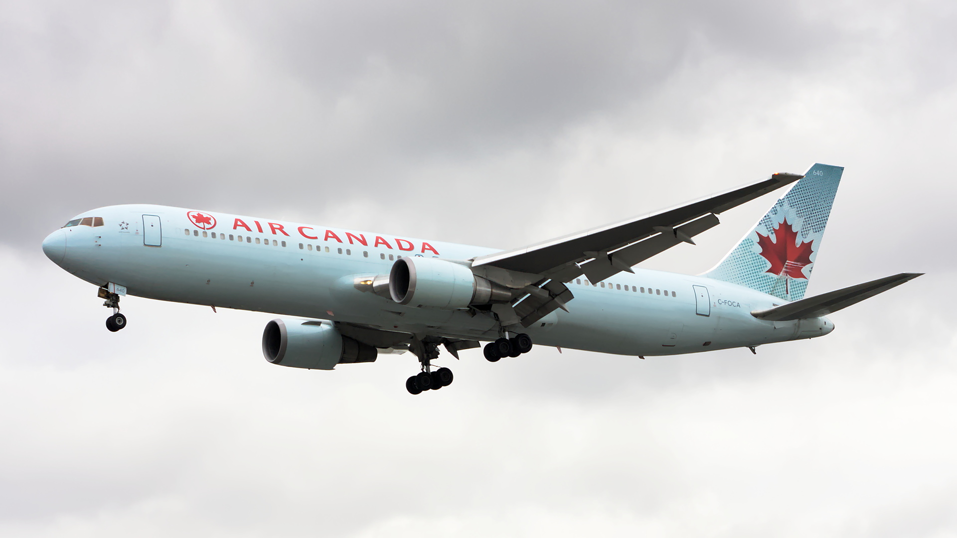 C-FOCA ✈ Air Canada Boeing 767-375ER @ London-Heathrow