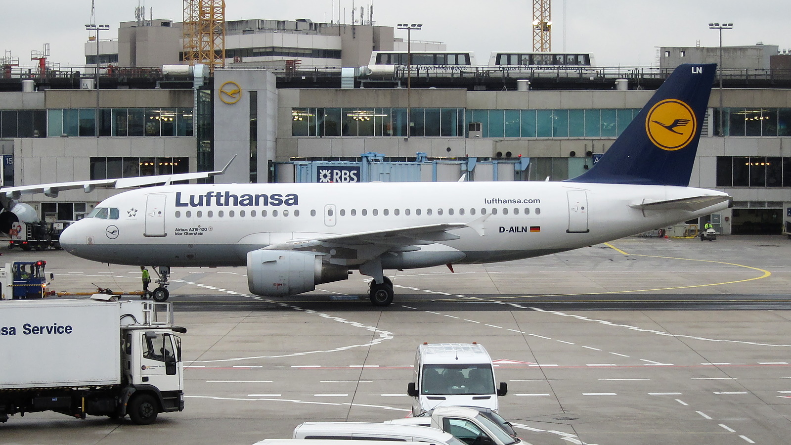D-AILN ✈ Lufthansa Airbus A319-114 @ Frankfurt