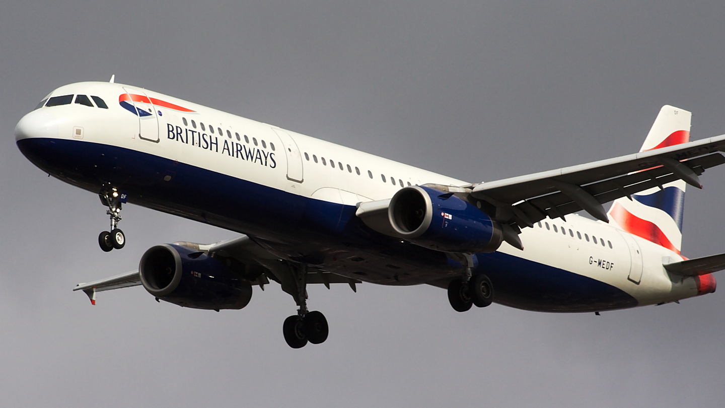 G-MEDF ✈ British Airways Airbus A321-231 @ London-Heathrow