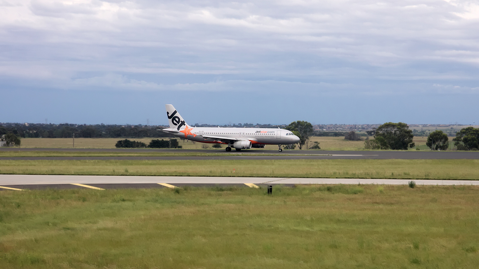 VH-VQI ✈ Jetstar Airways Airbus A320-323 @ Melbourne-Tullamarine