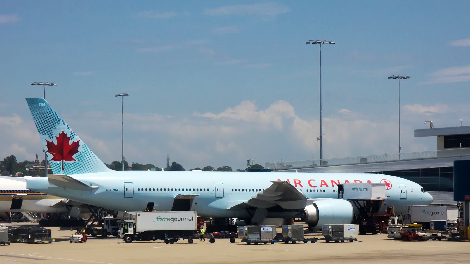 C-FNNH ✈ Air Canada Boeing 777-233LR @ Sydney-Kingsford Smith
