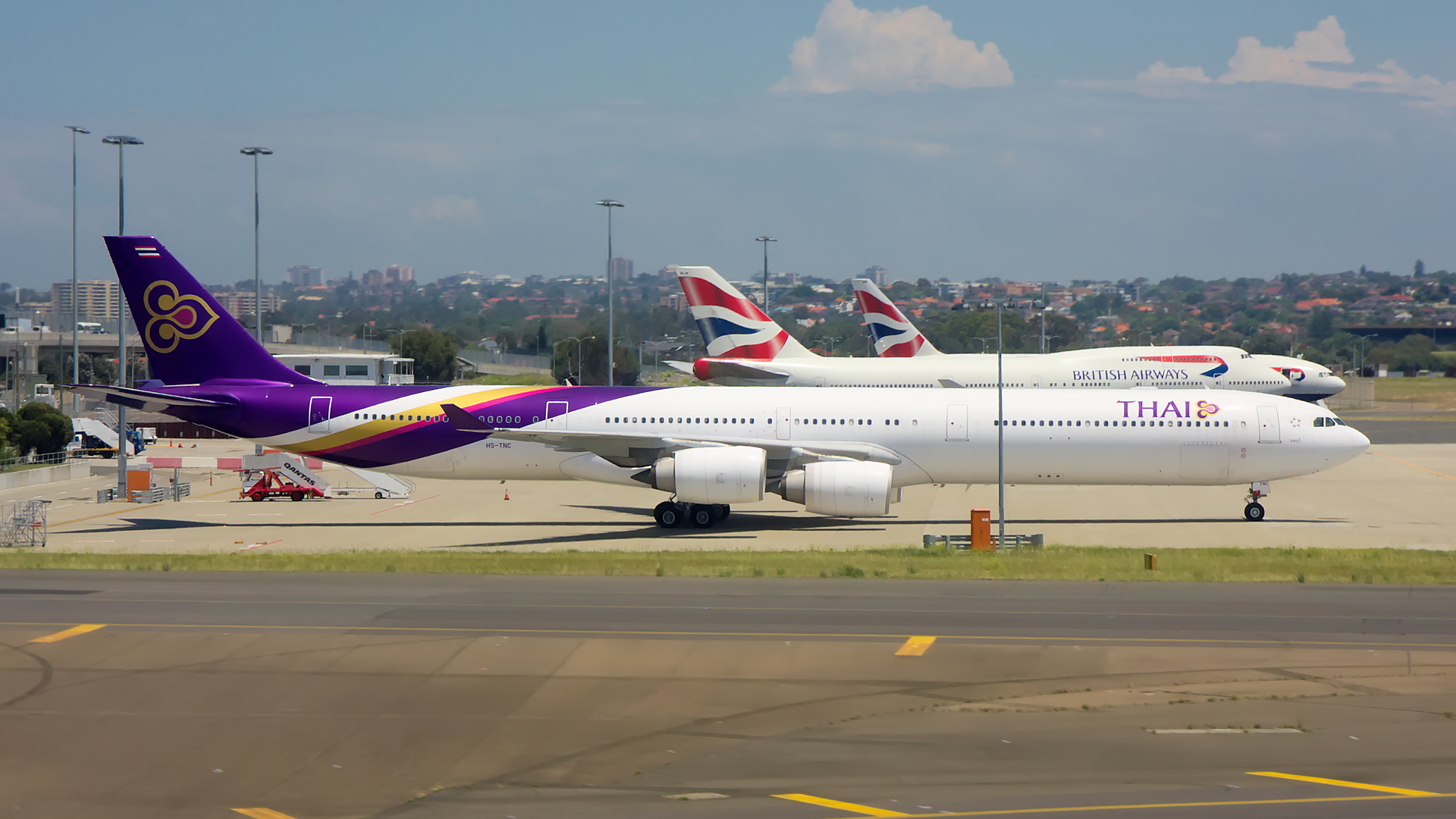 HS-TNC ✈ Thai Airways International Airbus A340-642 @ Sydney-Kingsford Smith