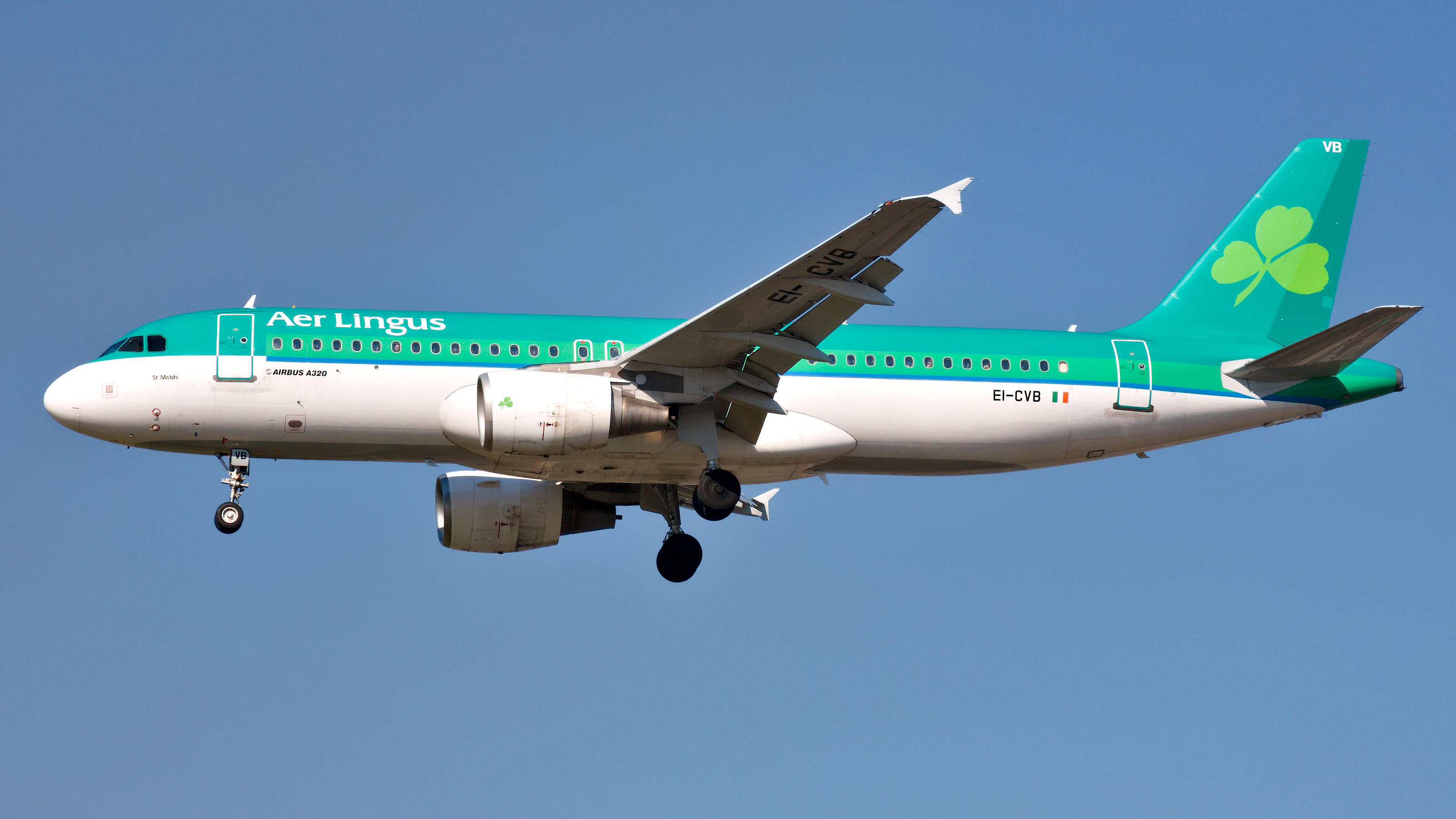 EI-CVB ✈ Aer Lingus Airbus A320-214 @ London-Heathrow
