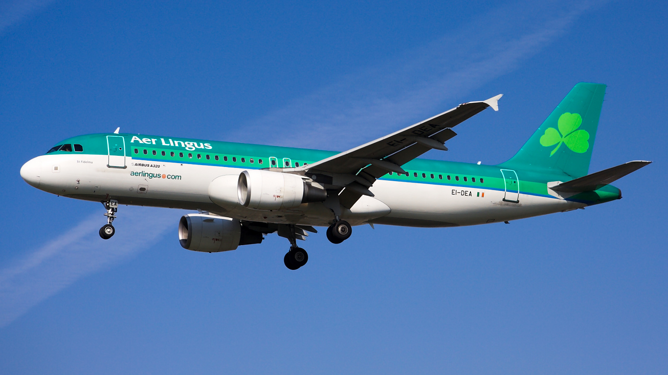 EI-DEA ✈ Aer Lingus Airbus A320-214 @ London-Heathrow
