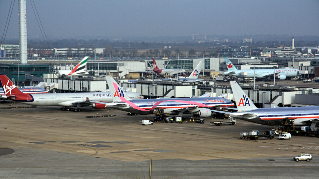 N759AN ✈ American Airlines Boeing 777-223ER @ London-Heathrow