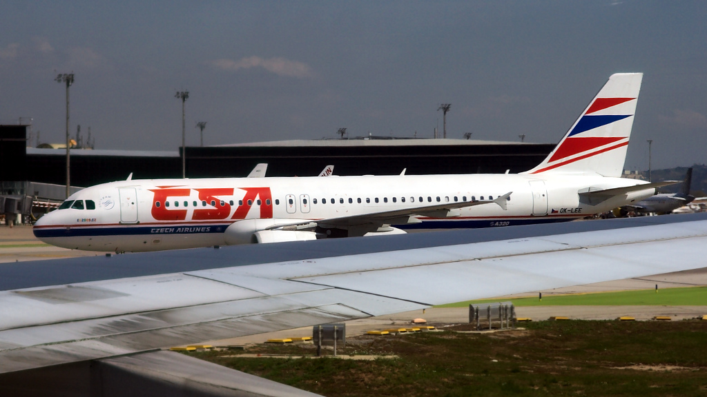 OK-LEE ✈ Czech Airlines Airbus A320-214 @ Barcelona-El Prat