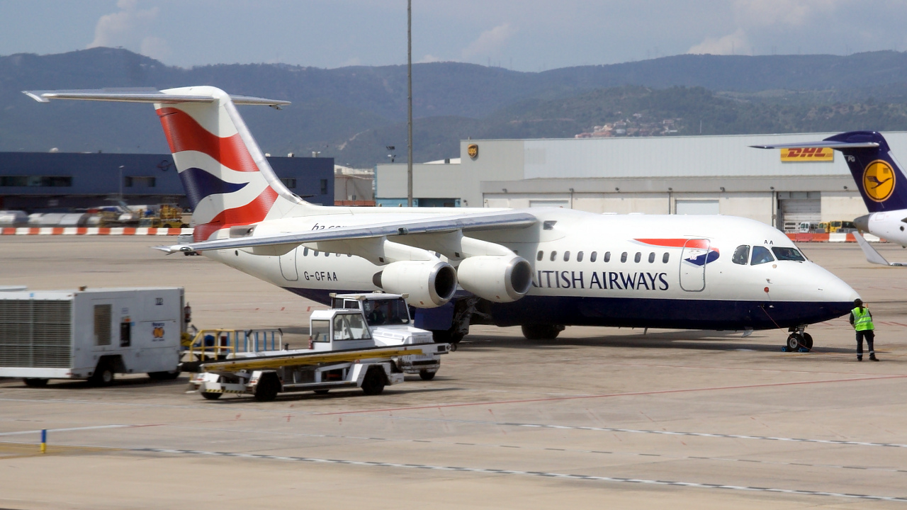 G-CFAA ✈ British Airways British Aerospace Avro RJ100 @ Barcelona-El Prat