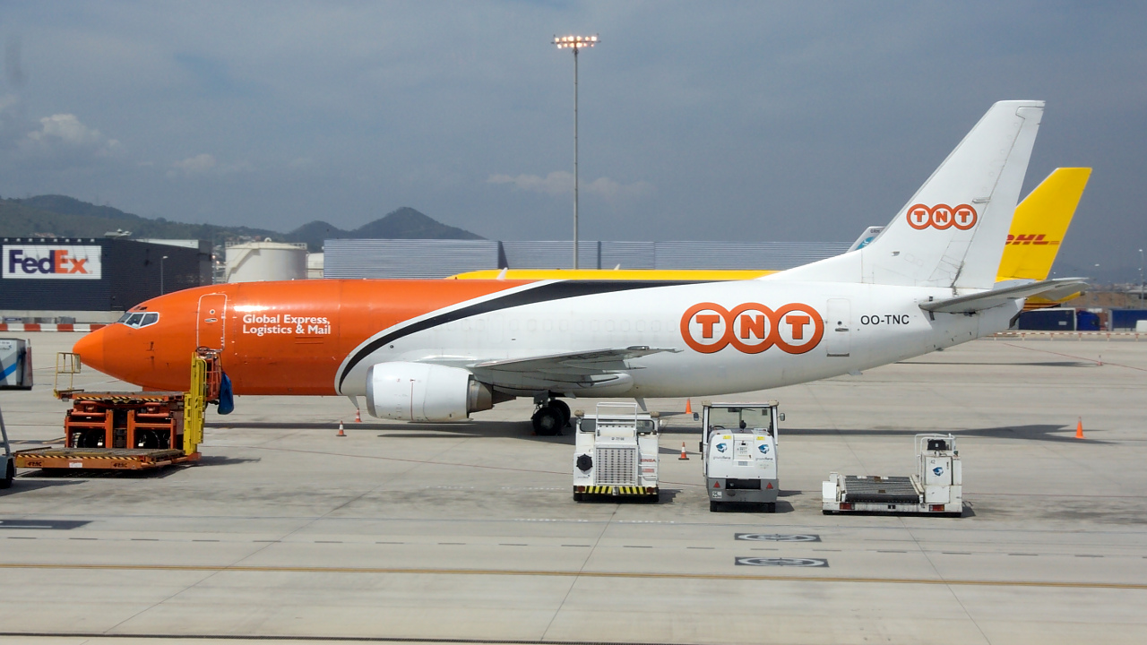 OO-TNC ✈ TNT Airways Boeing 737-301F @ Barcelona-El Prat