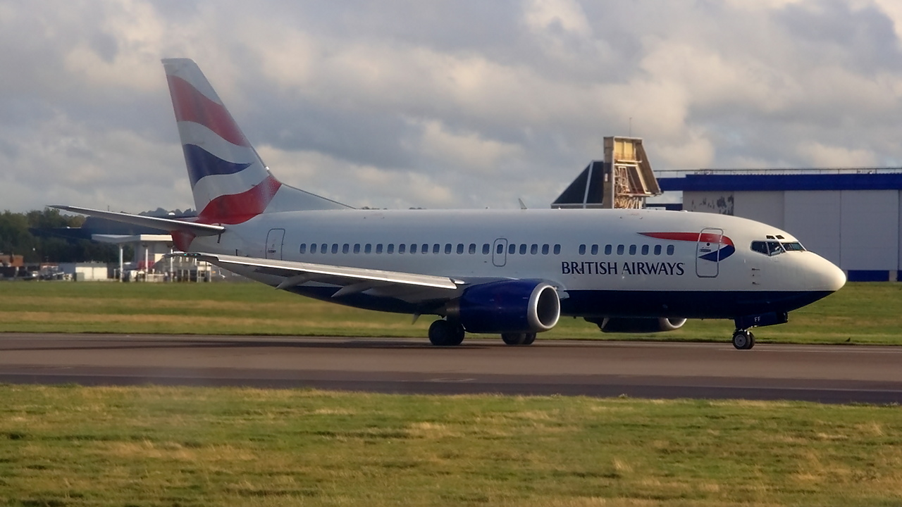 G-GFFF ✈ British Airways Boeing 737-53A @ London-Gatwick