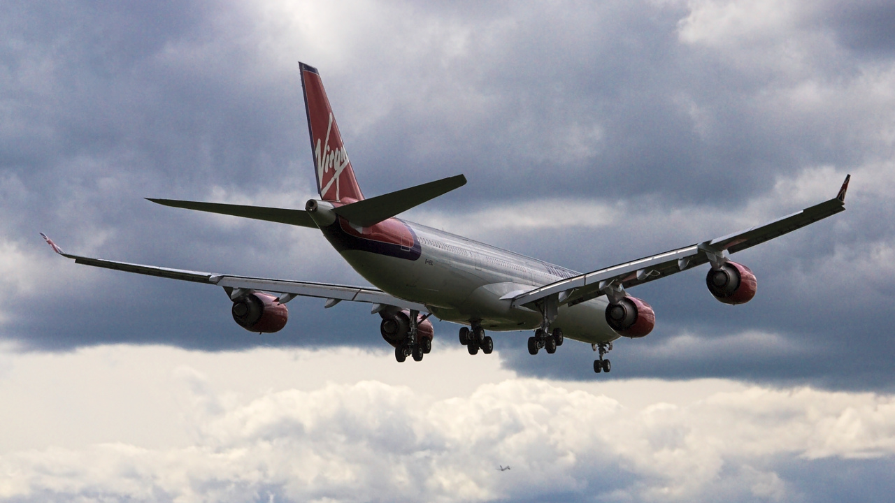 G-VEIL ✈ Virgin Atlantic Airways Airbus A340-642 @ London-Heathrow