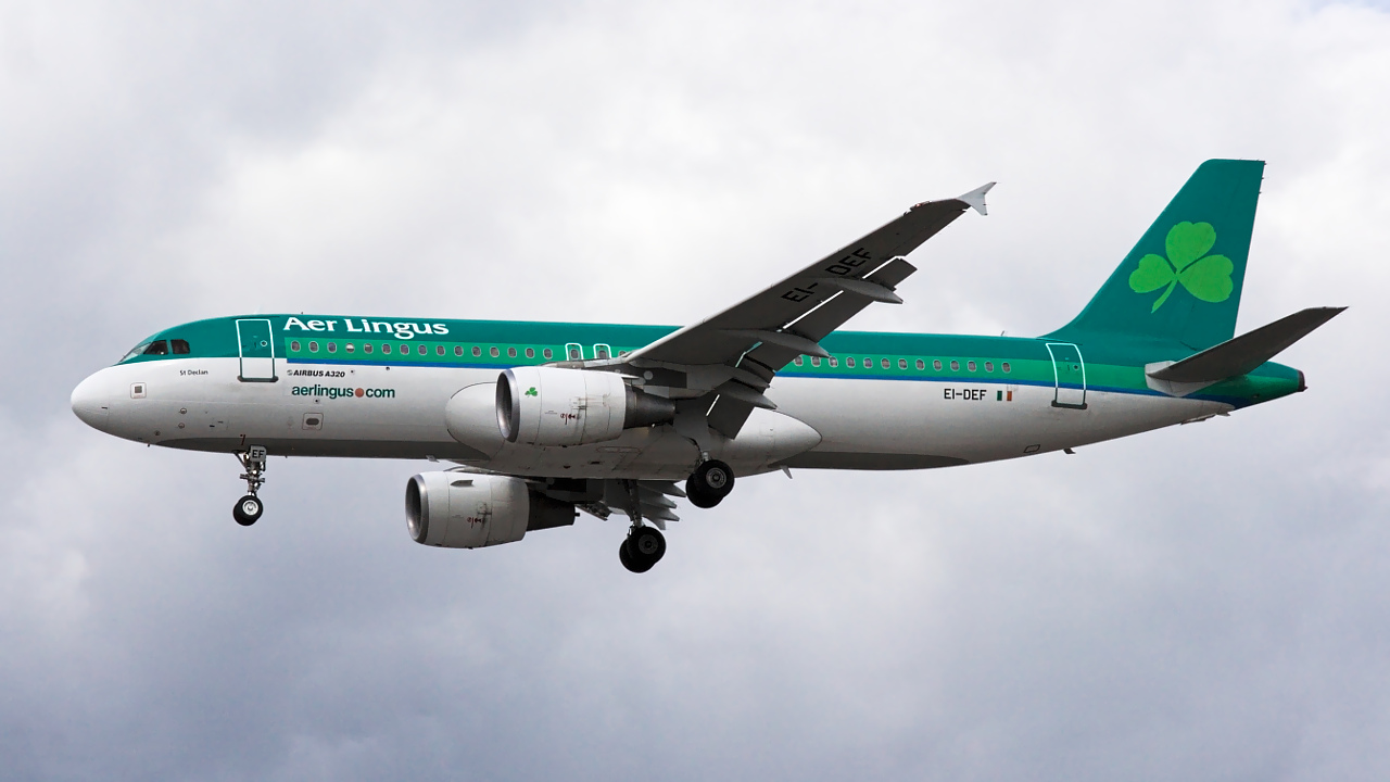 EI-DEF ✈ Aer Lingus Airbus A320-214 @ London-Heathrow