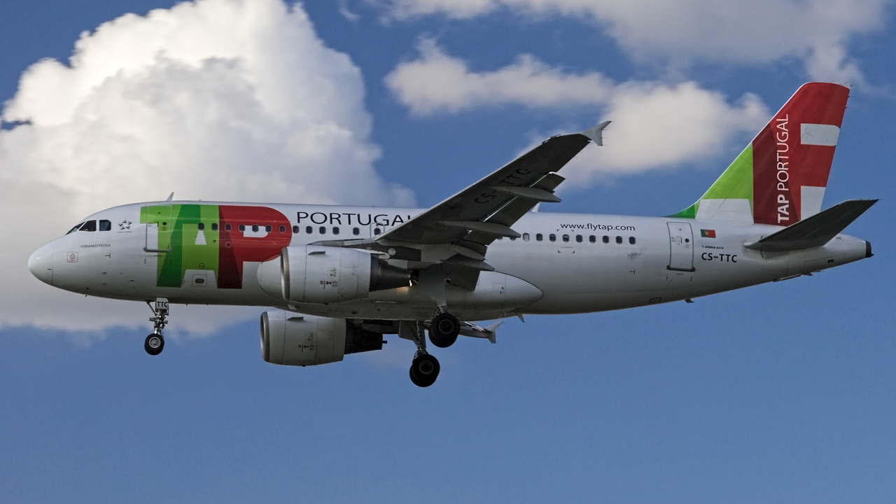 CS-TTC ✈ TAP Portugal Airbus A319-111 @ London-Heathrow