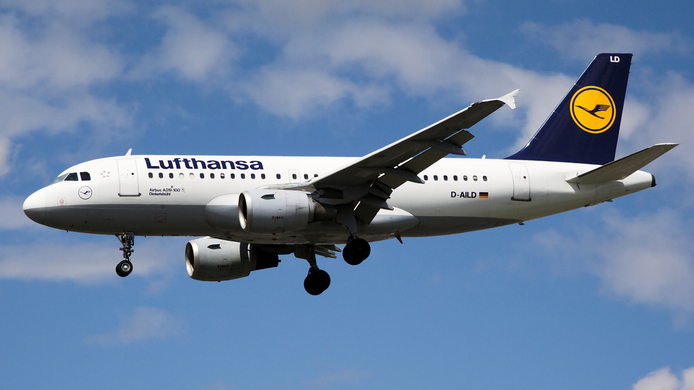 D-AILD ✈ Lufthansa Airbus A319-114 @ London-Heathrow