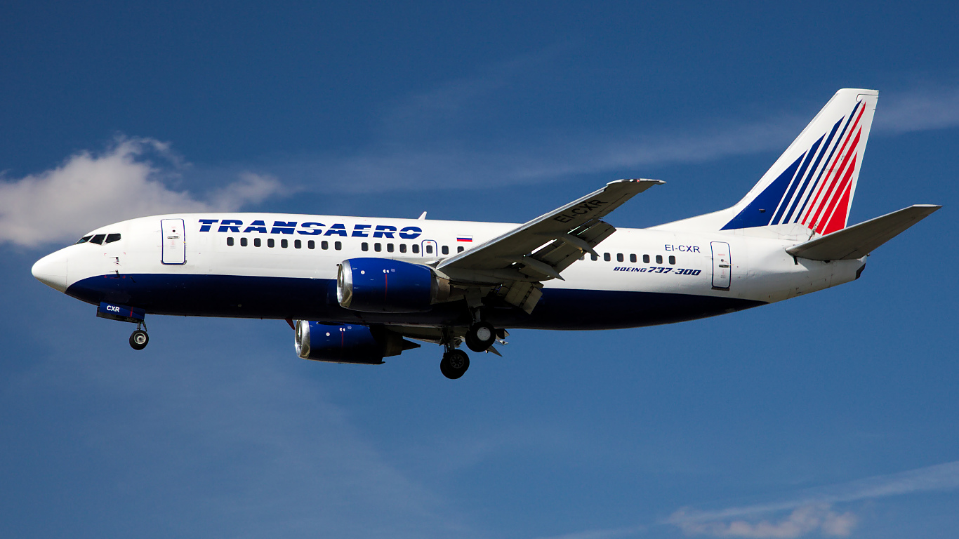 EI-CXR ✈ Transaero Airlines Boeing 737-329 @ London-Heathrow