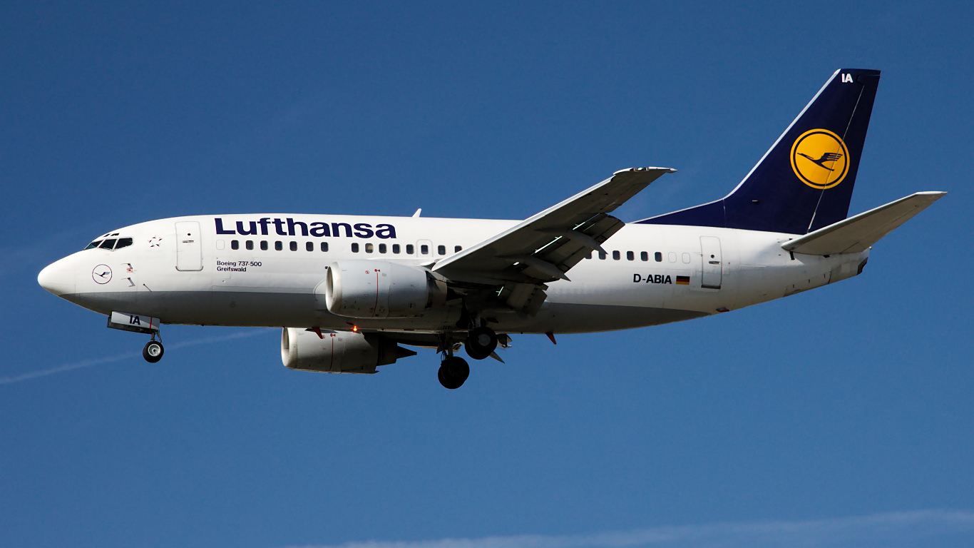 D-ABIA ✈ Lufthansa Boeing 737-530 @ London-Heathrow