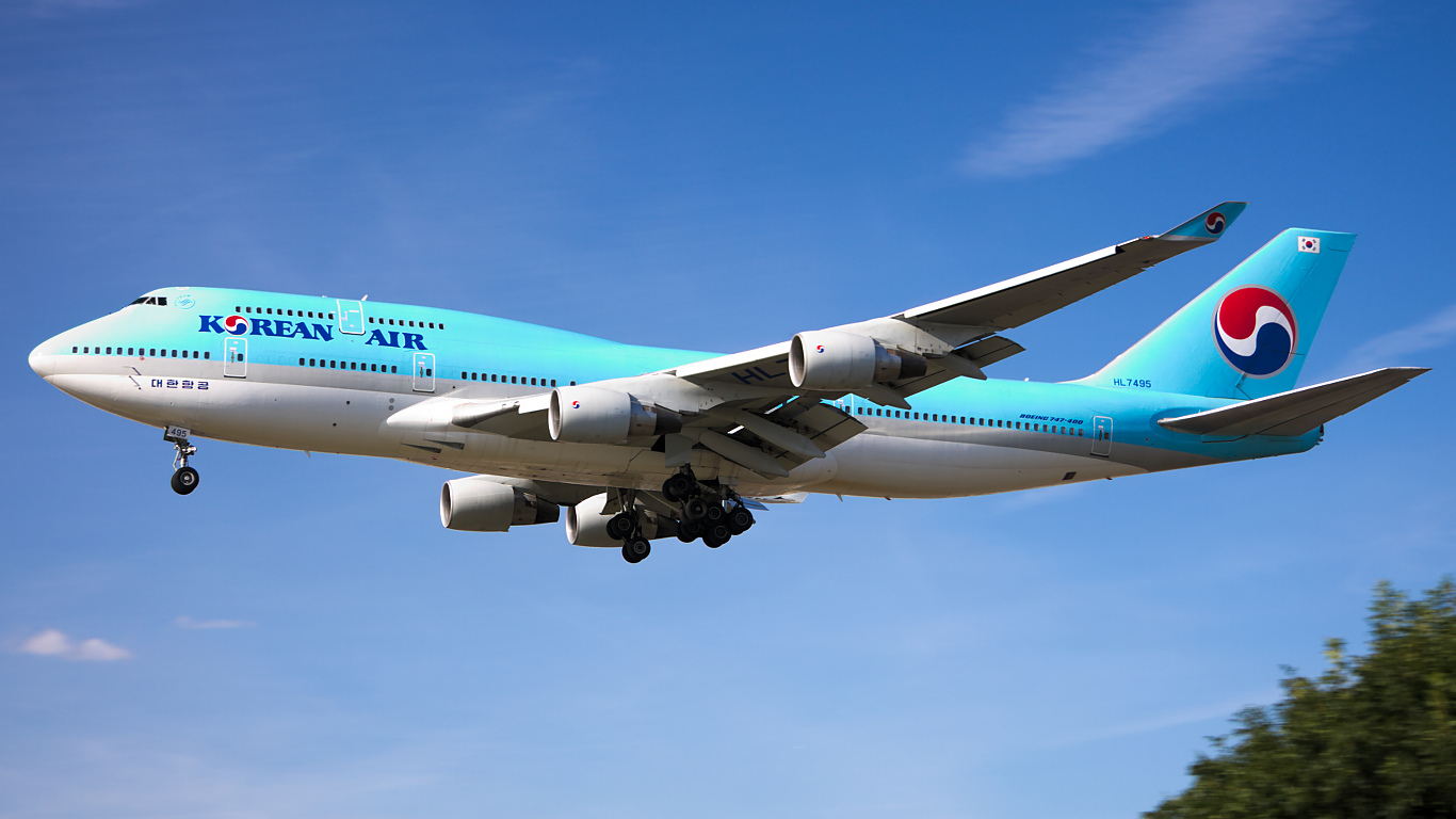 HL7495 ✈ Korean Air Boeing 747-4B5 @ London-Heathrow