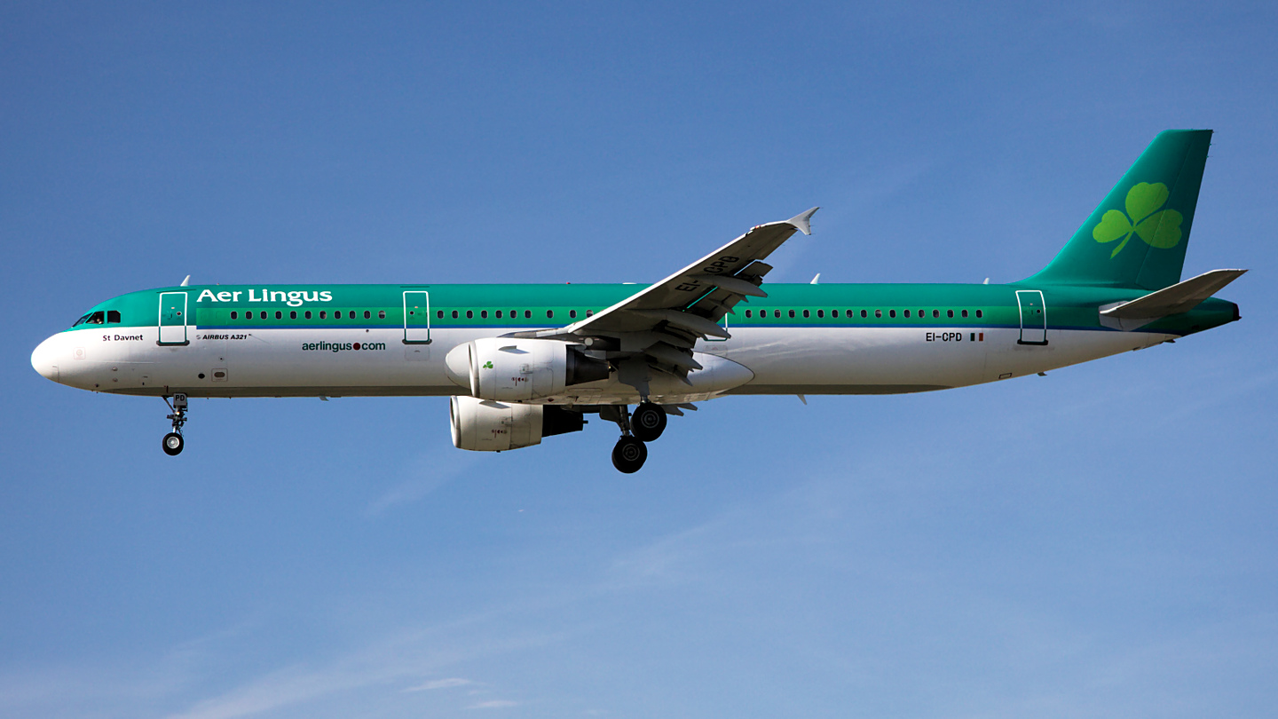 EI-CPD ✈ Aer Lingus Airbus A321-211 @ London-Heathrow