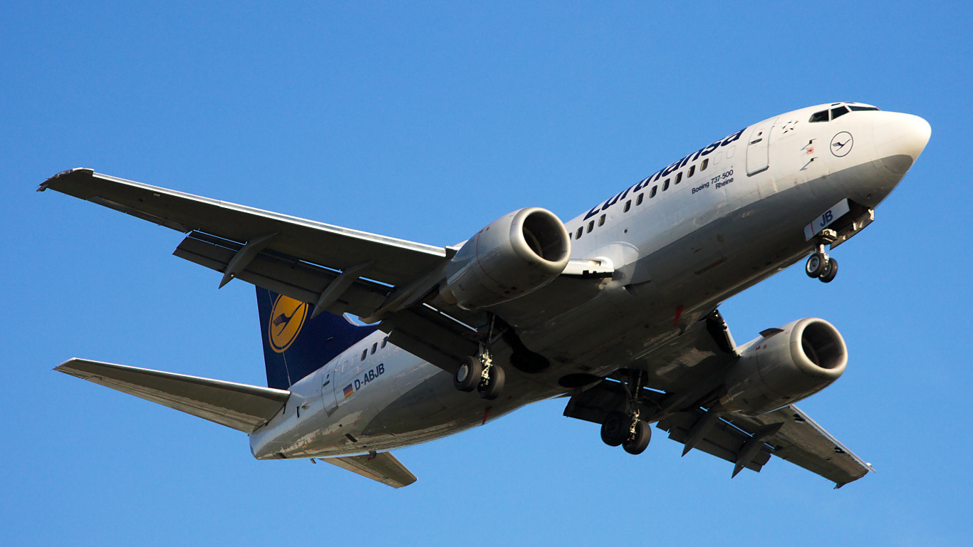 D-ABJB ✈ Lufthansa Boeing 737-530 @ London-Heathrow