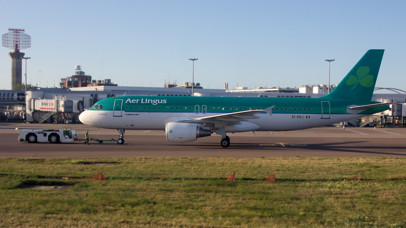 EI-DVJ ✈ Aer Lingus Airbus A320-214 @ London-Heathrow
