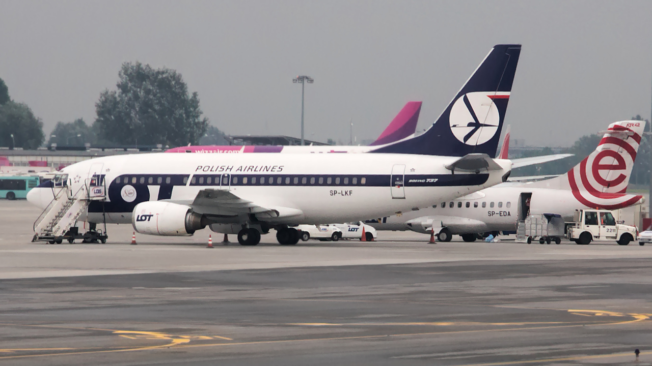 SP-LKF ✈ LOT Polish Airlines Boeing 737-55D @ Warsaw-Chopin