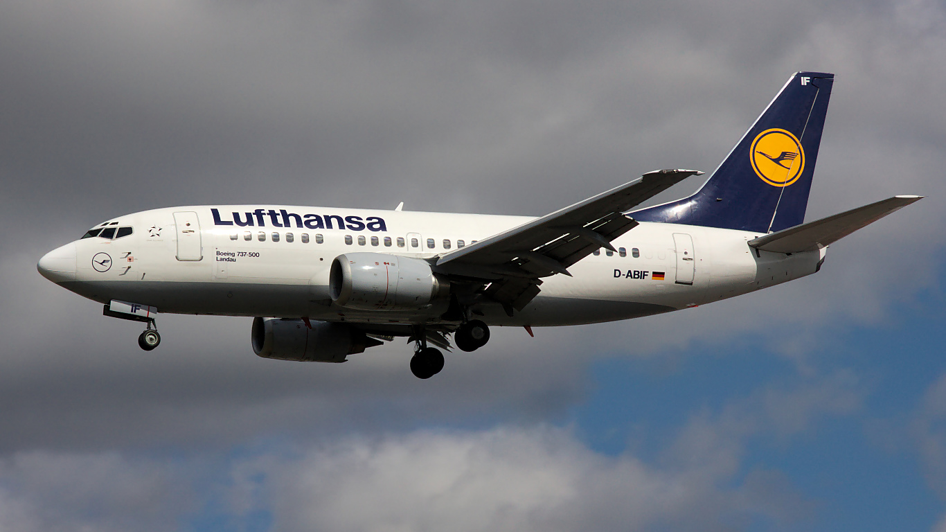 D-ABIF ✈ Lufthansa Boeing 737-530 @ London-Heathrow