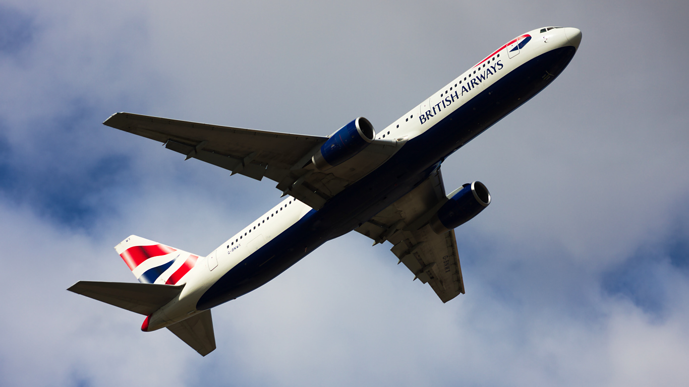 G-BNWX ✈ British Airways Boeing 767-336ER @ London-Heathrow