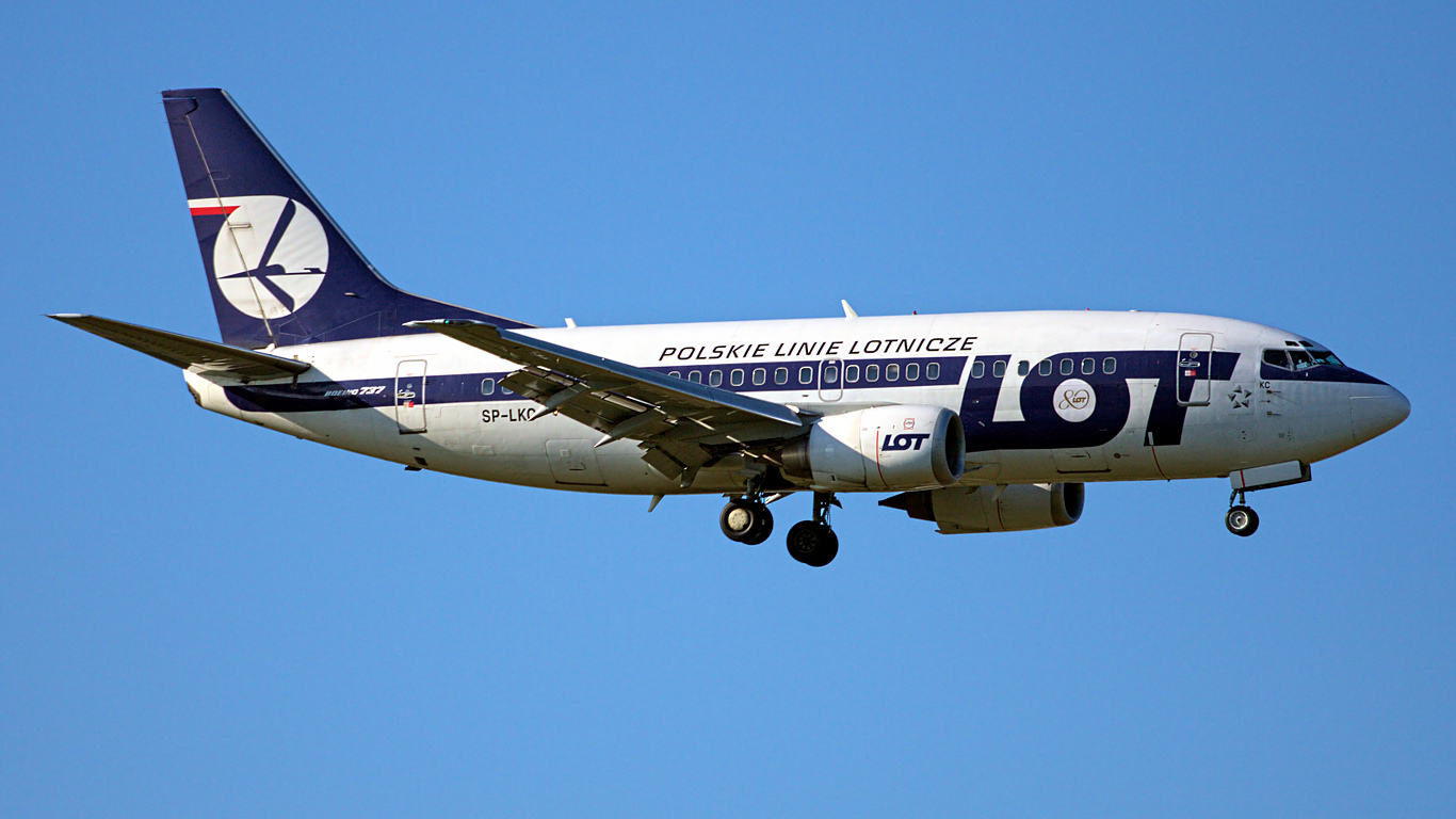 SP-LKC ✈ LOT Polish Airlines Boeing 737-55D @ London-Heathrow