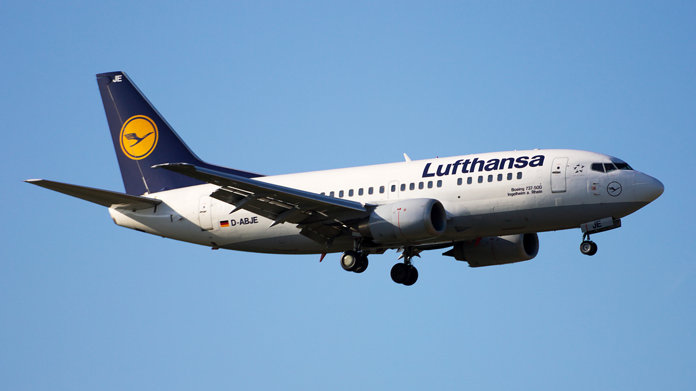 D-ABJE ✈ Lufthansa Boeing 737-530 @ London-Heathrow