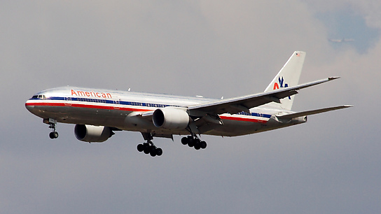 N752AN ✈ American Airlines Boeing 777-223ER