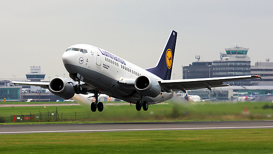 D-ABIN ✈ Lufthansa Boeing 737-530