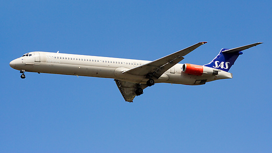 SE-DIL ✈ Scandinavian Airlines McDonnell Douglas MD-82