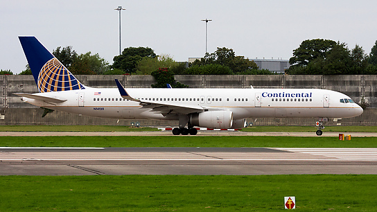 N14120 ✈ Continental Airlines Boeing 757-224