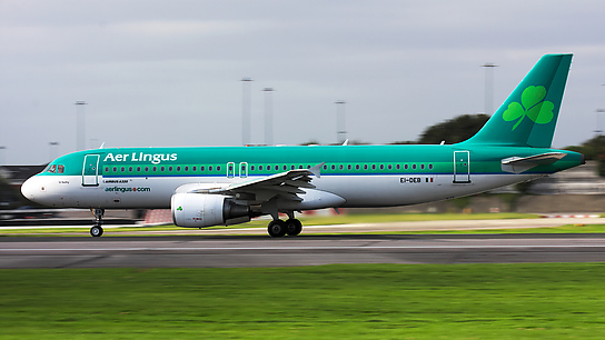 EI-DEB ✈ Aer Lingus Airbus A320-214