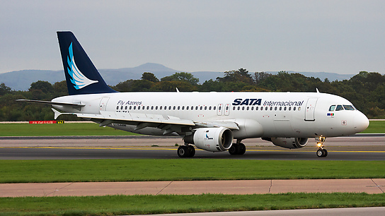 CS-TKJ ✈ SATA International Airbus A320-212