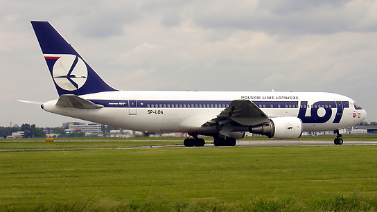 SP-LOA ✈ LOT Polish Airlines Boeing 767-25DER