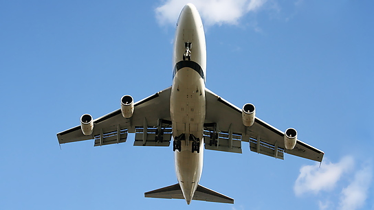 AP-BFX ✈ Pakistan International Airlines Boeing 747-367