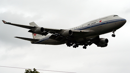 B-2445 ✈ Air China Boeing 747-4J6