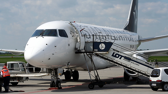 SP-LDK ✈ LOT Polish Airlines Embraer ERJ-170LR