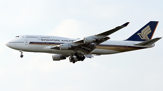 9V-SPL ✈ Singapore Airlines Boeing 747-412