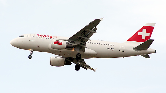 HB-IPY ✈ Swiss International Air Lines Airbus A319-111