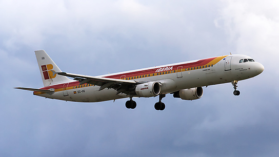 EC-IIG ✈ Iberia Airlines Airbus A321-211