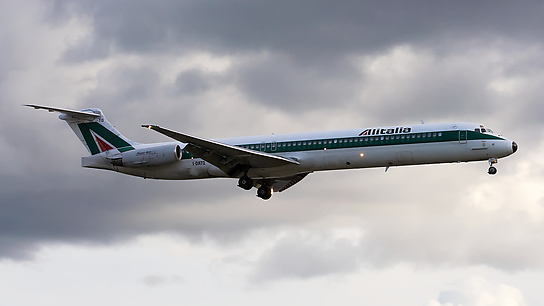 I-DATQ ✈ Alitalia McDonnell Douglas MD-82