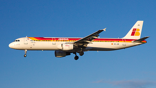 EC-JNI ✈ Iberia Airlines Airbus A321-211