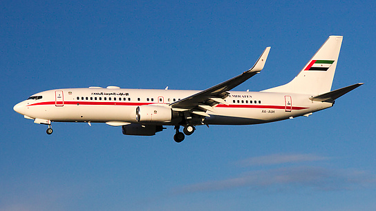 A6-AUH ✈ Abu Dhabi Amiri Flight Boeing 737-8EX
