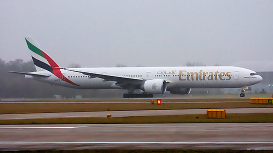 A6-ECB ✈ Emirates Airline Boeing 777-31HER