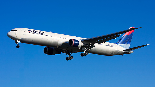 N832MH ✈ Delta Air Lines Boeing 767-432ER